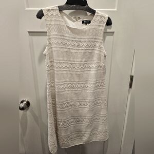 DKNY Cream Lace Lined Shift Sleeveless Dress Back Zip Size 6